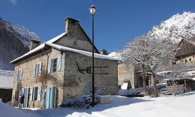 Champoleon House | Charming old stone cottage in the heart of the mountains in the Ecrins