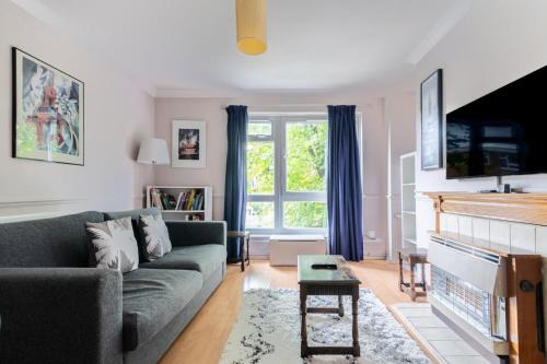 Thamesfield Apartment | Charming One Bed Abode In East Putney