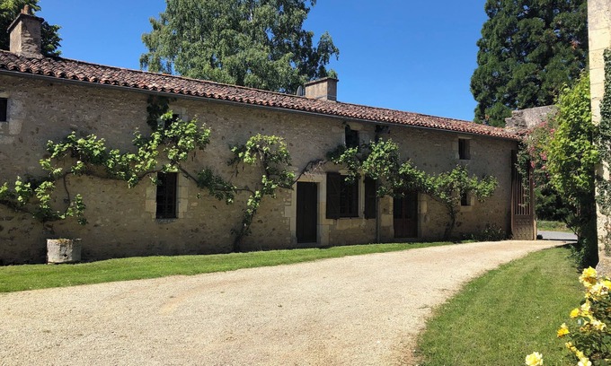 Nouaille-Maupertuis House | Charming restored house 120m2 in listed Priory