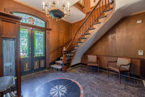 Downtown Salt Lake City House | Charming Renovated Capitol Hill House - SLC
