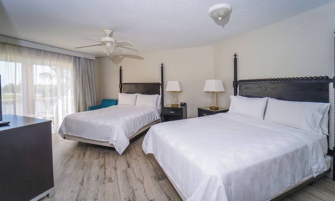 Crystal Harbour Resort | Charming Seaside Retreat! 3 Island View Rooms, Pets Allowed, Onsite Pool