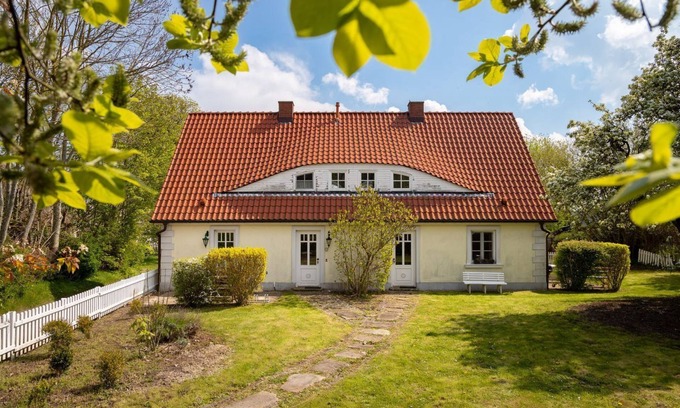 Trent House | Charming semi-detached house in Trent on Rügen - Landhaus Trent Haushälfte Udars