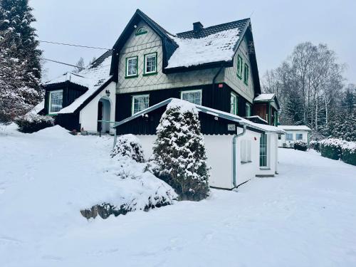 Bublava Ski Chalet | Chata u potoka Bublava