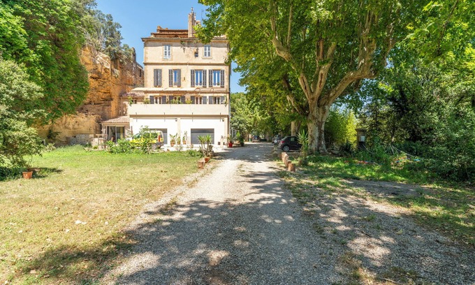 Miramas Apartment | Chateau de Couvent - Apartment for 4 people next to the golf course