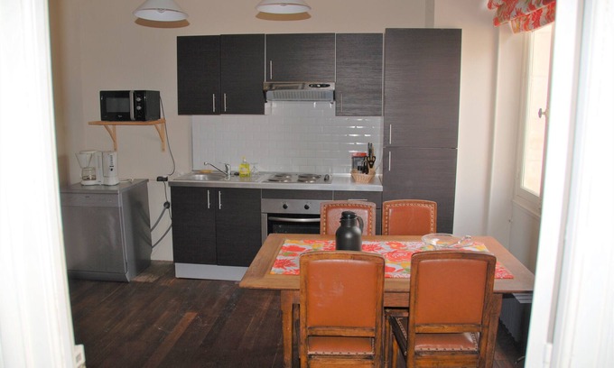 La Perche Apartment | Chateau Igny, 17th century/3 gites: "Lombard" in the left tower - sleeps 4
