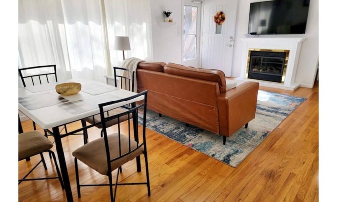 Lincoln House | Cheerful 4 room house