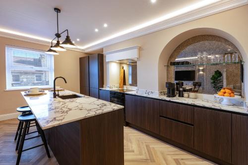 Harrogate City Centre Apartment | Cheltenham Loft