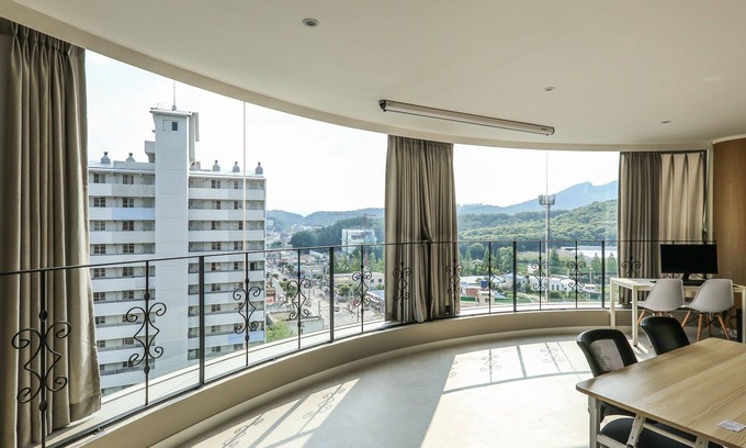 Cheonan Hotel | Cheonan One Plus