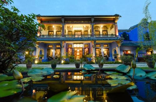 Downtown George Town Hotel | Cheong Fatt Tze - The Blue Mansion