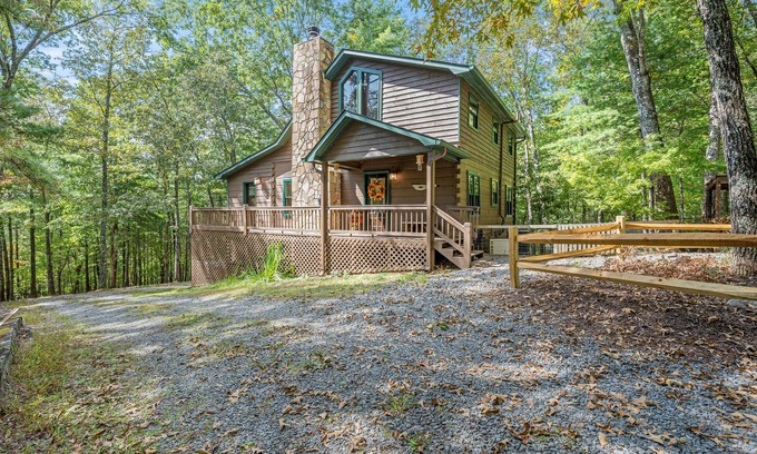 Cherry Log Cabin | Cherry Goose Lodge- Cherry Log GA