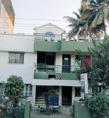 Kolhapur House | Cherry On The Top Homestay with AC in one bedroom