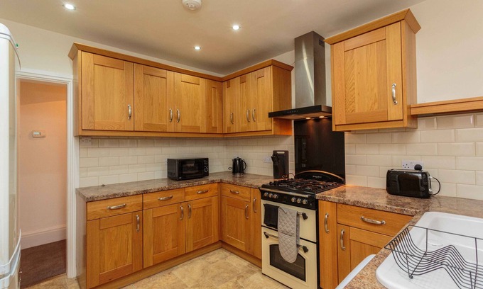 South Shore Apartment | Cherry Property - Passionfruit Suite