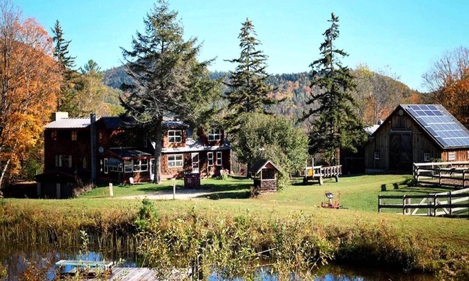 Chester House | Chester Farmhouse on 100 Acres, 15 Min to Okemo!