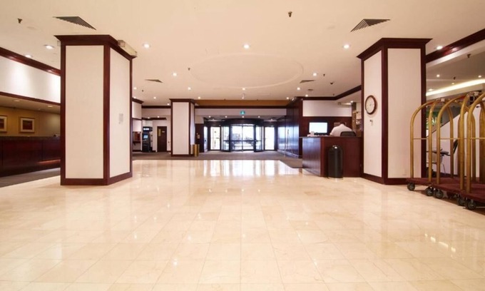 Bay Street Corridor Hotel | Chestnut Residence - Campus Accommodation
