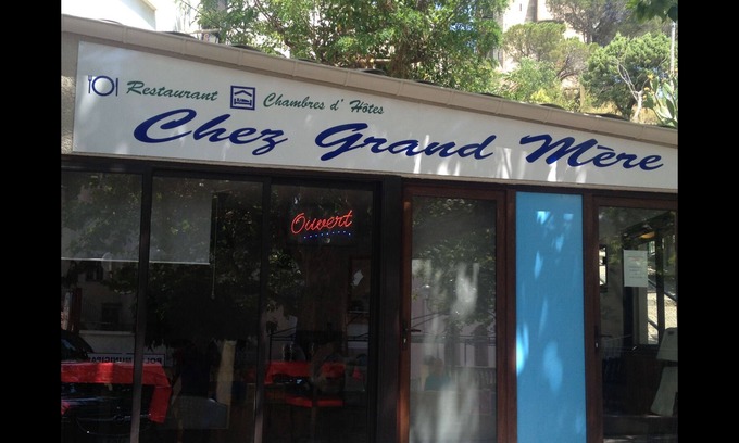 Le Perthus House | Chez Grand Mere