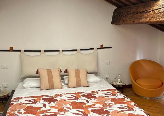 Ferrara House | Chez Madame