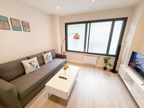 Chaucer Apartment | Chic 1-bedroom flat in Elephant & Castle, near The Shard