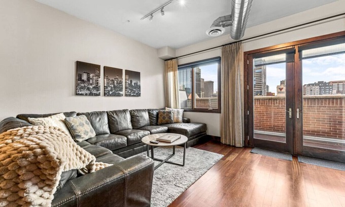 Ballpark Condo | Chic Loft | Heart of RiNo | Walk to Everything