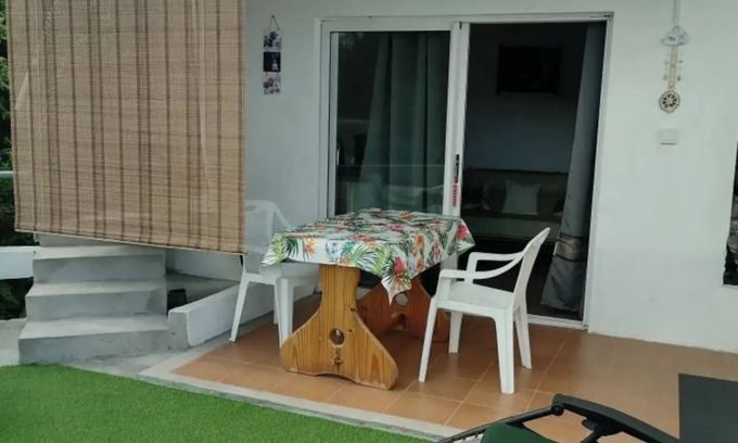 Saint Felix Apartment | Chic studio with WiFi and AC in superb Bel Ombre