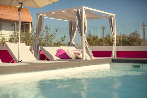 Parede House | Chic Studios