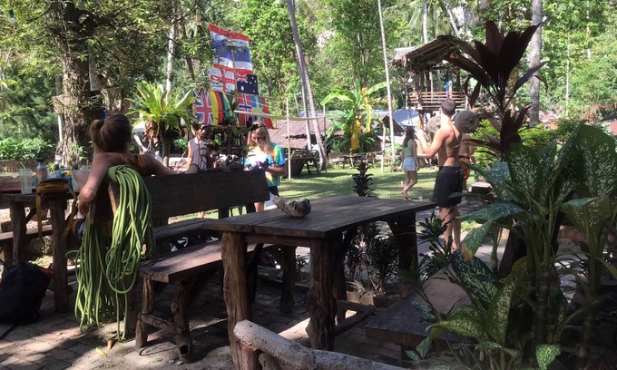 Krabi Hotel | Chill Out Bar and Bungalows