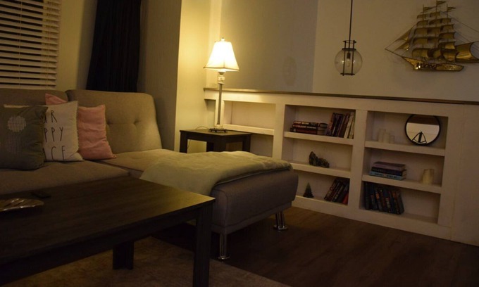 Chilliwack Proper Village West House | "Chilliwack Oasis Awaits: Vrbo Bliss with Pool, HotTub and Movie Theatre!"