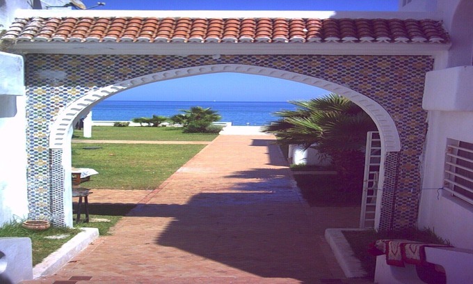Fnideq Apartment | "Chorouk / sunrise", "Square" on the beach