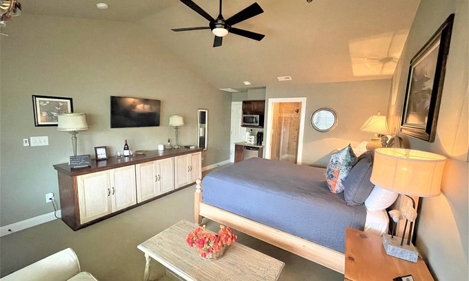 Swansboro Condo | Church Street #3 - Cozy 1-bedroom condo in wonderful Swansboro with WiFi, AC