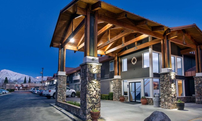 Bishop Hotel | Cielo Hotel Bishop-Mammoth, an Ascend Collection Hotel
