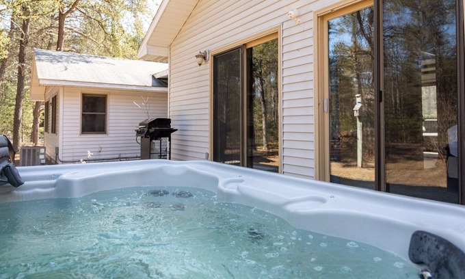 Beulah Cabin | Cinders Whispering Waters and Wilderness Escape