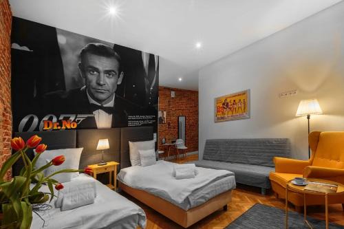 Srodmiescie Apartment | Cinema Rooms - Piotrkowska