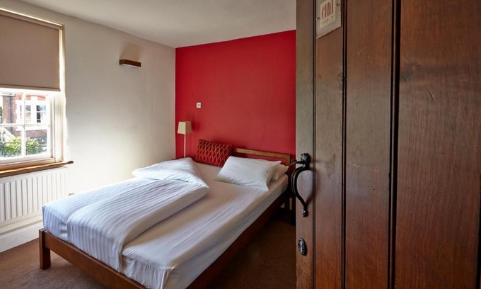 Enderby Hotel | Cini