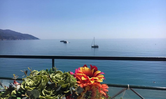 Cinque Terre Apartment | CinqueTerreBlu LungoMareNostro
