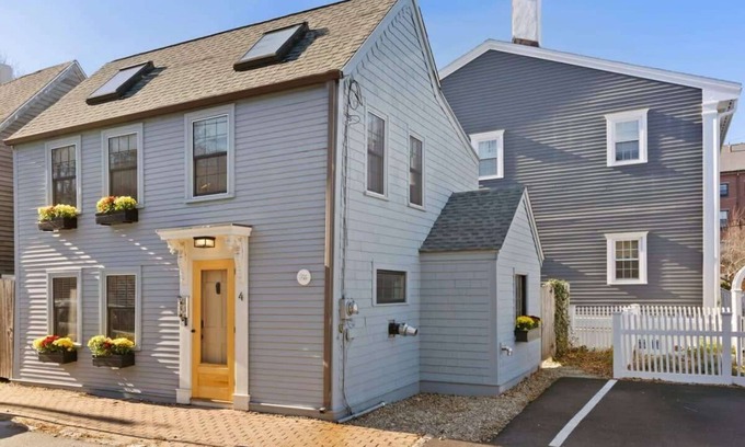 Newburyport House | Circa 1789 Historic South End Downtown Home
