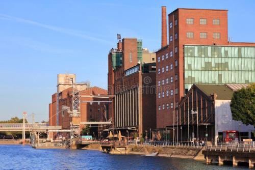 Duissern Apartment | City Apartment Duisburg 2#Netflix &Wlan &Kingsize Bett & Kaffee Maschine & Zentral & 500m Innenhafen & 2 min U Bahn
