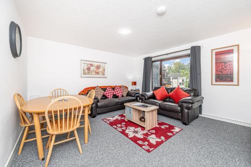 Pittencrieff Apartment | City Centre Apartment