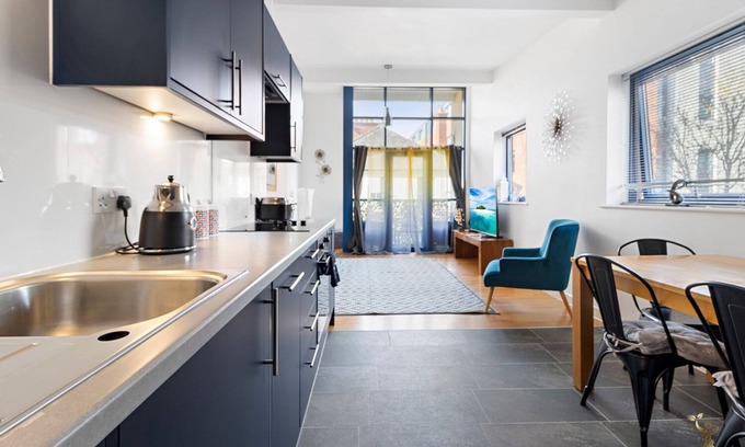 Exeter Apartment | City Centre Spacious Apartment