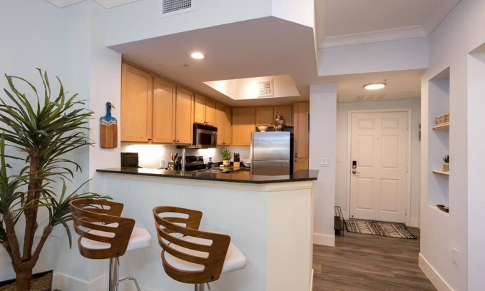 Bankers Hill Condo | City Escape w/access to Balboa Park, Gaslamp, Little Italy, & Hillcrest!