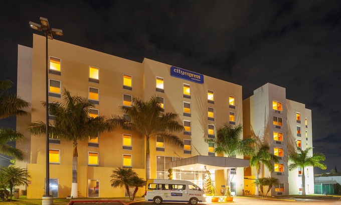 Celaya Hotel | City Express by Marriott Celaya Parque