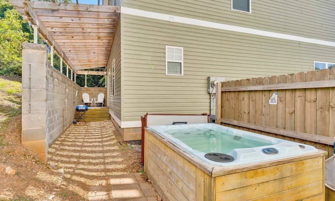 Chattanooga House | City Side Homes with a hot tub & game room!