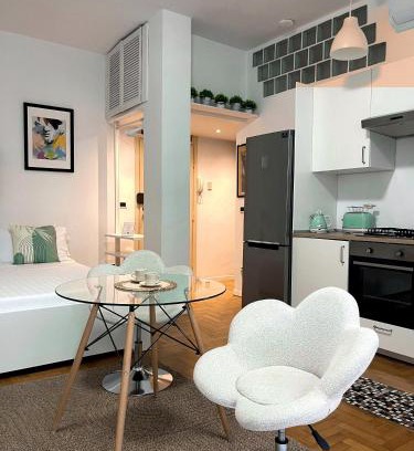 Fiera Apartment | CityLife Area Charming Studio