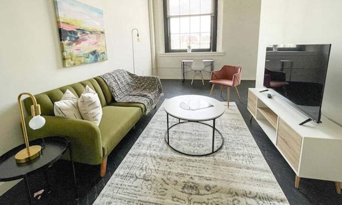 Smoketown Jackson Apartment | Cityscape 1BD/1BA + Gym - Downtown Louisville