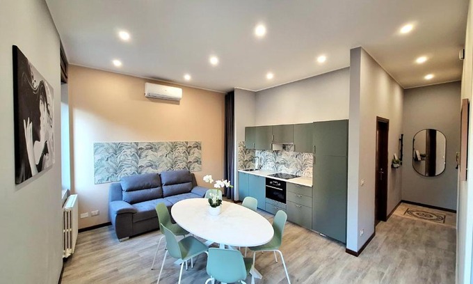 Borgo Roma Apartment | Civic153 - Al Glicine Apartments
