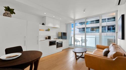 South Yarra Apartment | Claremont Suite 1008