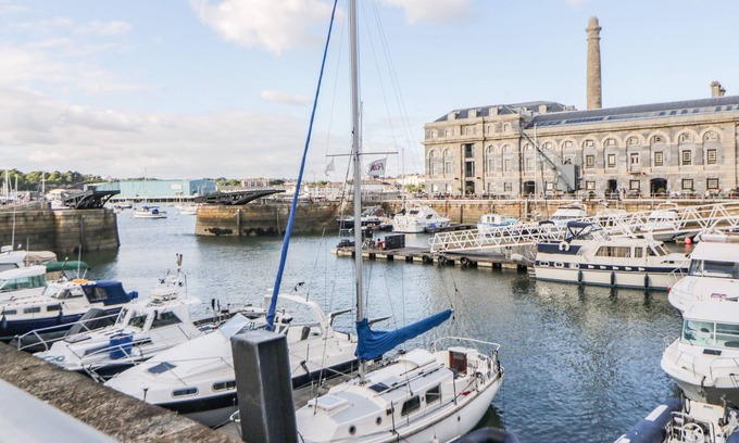Plymouth Cottage | Clarence Riverside, Royal William Yard