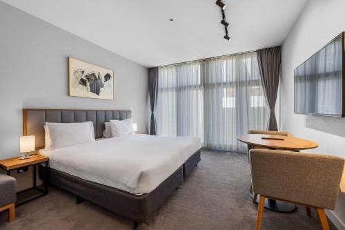 South Melbourne Hotel | Clarion Apartments South Melbourne
