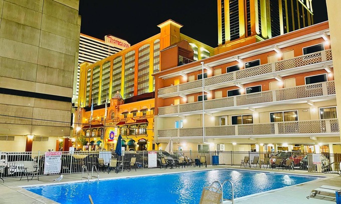Atlantic City Hotel | Clarion Inn
