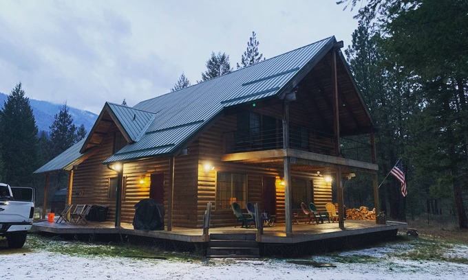 Superior Cabin | Clark Fork River Cabin Retreat