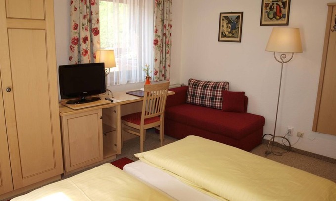 Dorfgastein House | Classic Double Room + - Castle View, Hotel Restaurant