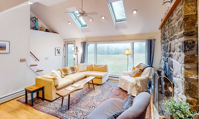 Jacksonville House | Classic home on 300 acres w/ incredible views, firepit & fireplace - 2 dogs OK!